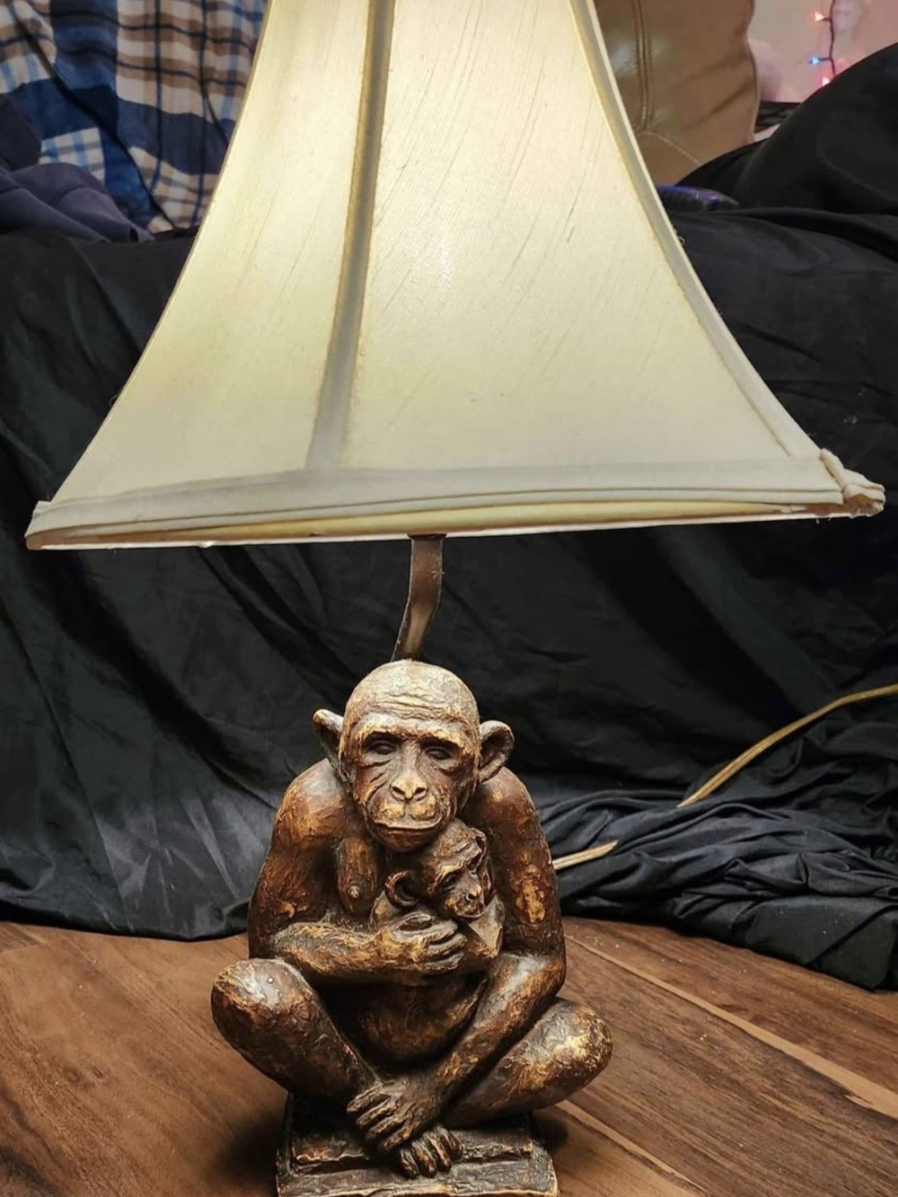 Vintage Mid Century Kitsch Chimpanzee Mother & Baby Table Lamp w Bell Shade